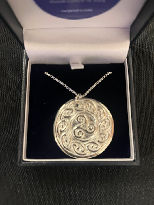 Celtic design pendant hand cast in Pewter